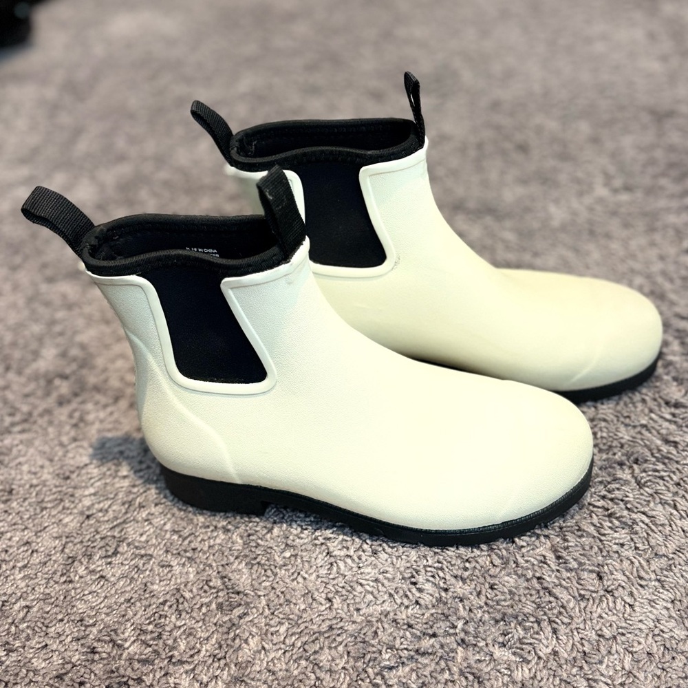 Quince Rubber Waterproof Ankle Rain Boot Women's Size 9